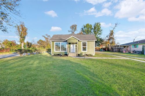 4918 Los Angeles St, Houston, TX, 77026-2712 | Card Image