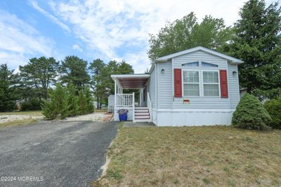 113 Oak Drive, Home with 2 bedrooms, 2 bathrooms and 1 parking in Barnegat NJ | Image 3