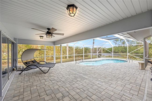 12950 Sw Pembroke Cir S, House other with 3 bedrooms, 2 bathrooms and null parking in LAKE SUZY FL | Image 37