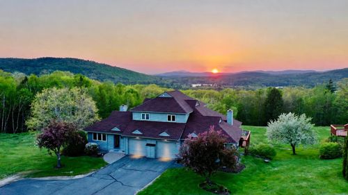 19 North Peak Triple, Newbury, NH, 03255 | Card Image