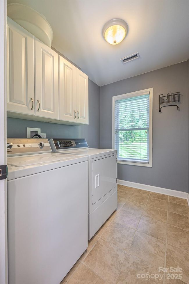 206 Ridge Top Dr, House other with 4 bedrooms, 4 bathrooms and null parking in Connelly Springs NC | Image 20