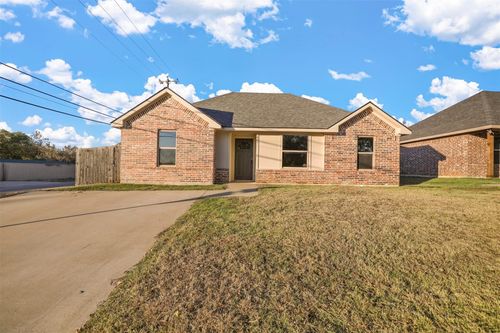 401 E Maple Row, Denison, TX, 75021-2711 | Card Image