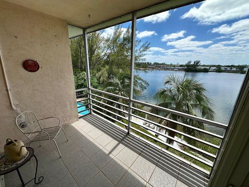 407-4311 Crystal Lake Dr, Deerfield Beach, FL, 33064-1296 | Card Image