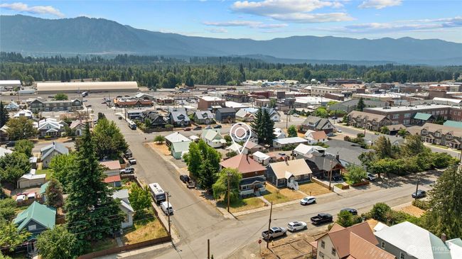 Similar shot of the home in Cle Elum today. | Image 39