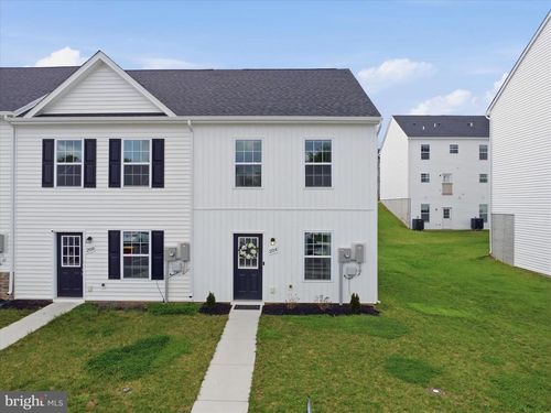204 White Violet Way, KEARNEYSVILLE, WV, 25430 | Card Image