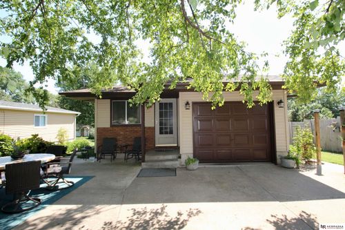 426 N Franklin St, Wilber, NE, 68465-3073 | Card Image