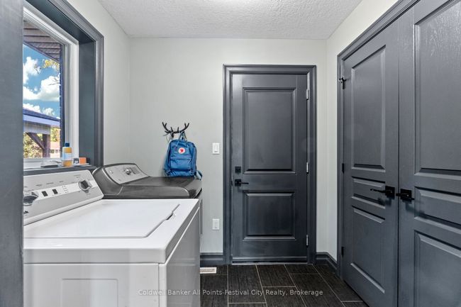186 Hincks St, House other with 2 bedrooms, 2 bathrooms and 4 parking in Goderich ON | Image 18