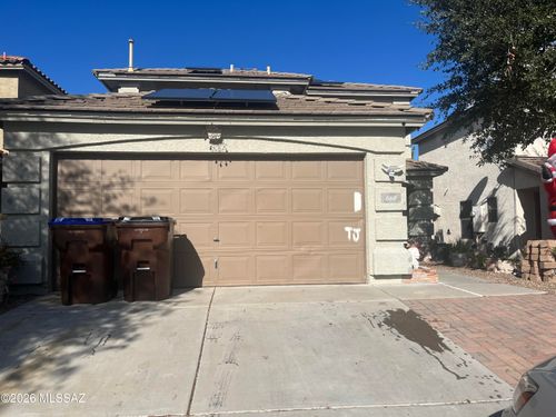 660 W Desert Blossom Dr, Green Valley, AZ, 85614-5494 | Card Image