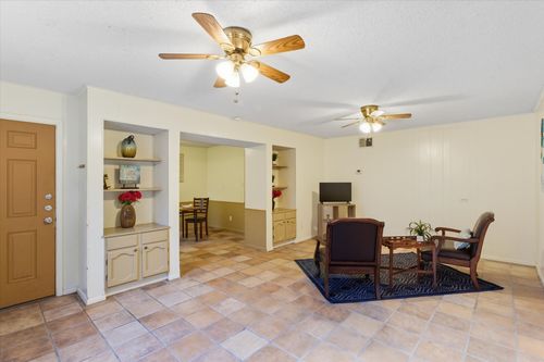 821 Old Ranch Road 12, San Marcos, TX, 78666-3255 | Card Image