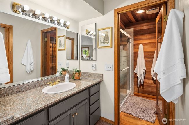 8475 Se 45 Th St, House other with 4 bedrooms, 3 bathrooms and 2 parking in Mercer Island WA | Image 17