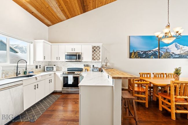 192 Candlelight Meadow Dr, Condo with 3 bedrooms, 3 bathrooms and null parking in Big Sky MT | Image 4