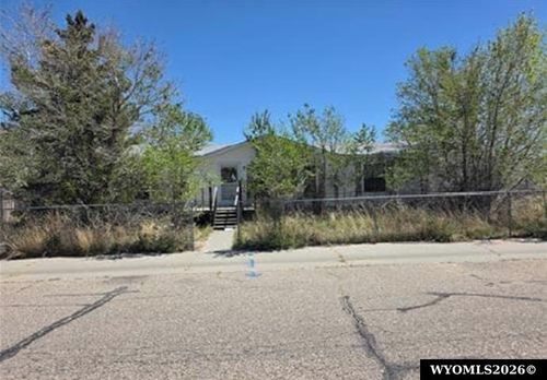 679 S 3rd Avenue, Mills, WY, 82644 | Card Image