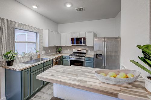 unit-b-6249 Negley, Kyle, TX, 78640-8952 | Card Image