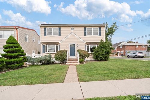 21 Kipp Ave, Lodi, NJ, 07644-2914 | Card Image