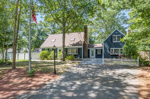 44 Avalon Cir, Osterville, MA, 02655-1308 | Card Image
