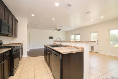 411 Tequila Rnch, House other with 4 bedrooms, 2 bathrooms and null parking in San Antonio TX | Image 3