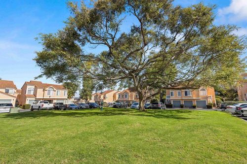 313-741 Vista Grande Way, Oceanside, CA, 92057-7462 | Card Image