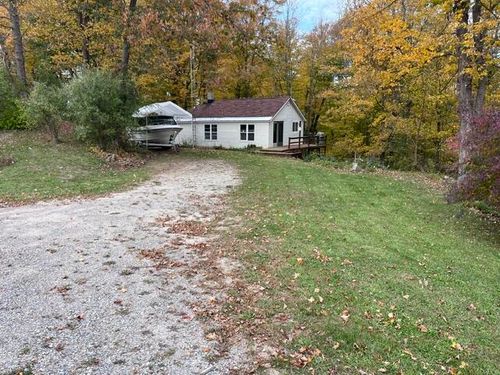 5762 Frankfort Highway, Benzonia Township, MI, 49616 | Card Image