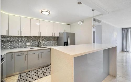 apt-10h-150 Se 25th Rd, Miami, FL, 33129-2404 | Card Image