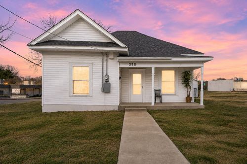 319 Mckinney St, Mesquite, TX, 75149-4233 | Card Image
