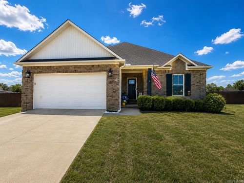 39 Alexandrea Dr, Greenbrier, AR, 72058-8909 | Card Image