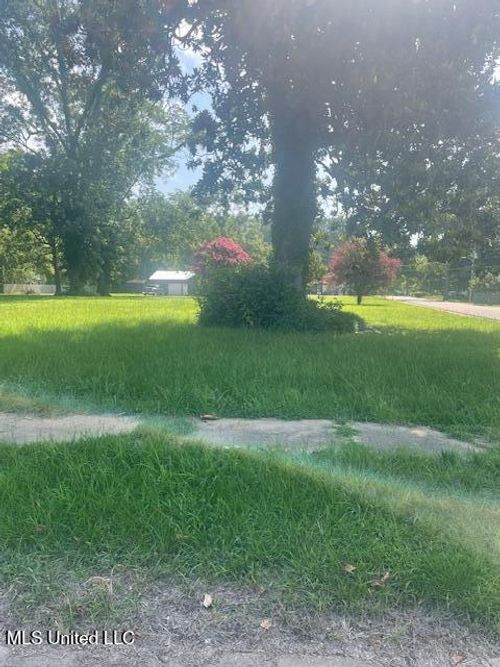 0000 N Sycamore St, Como, MS, 38619 | Card Image