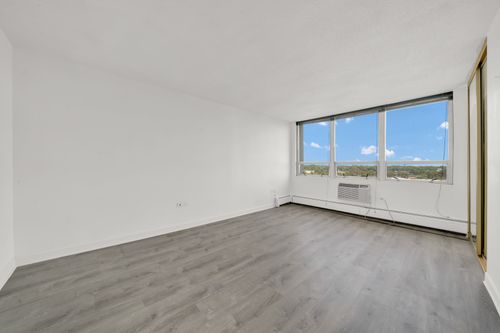 apt-10c-8801 W Golf Rd, Niles, IL, 60714-5720 | Card Image