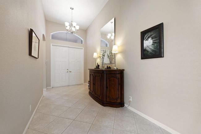 8926 Agliana Cir, House other with 3 bedrooms, 2 bathrooms and null parking in Boynton Beach FL | Image 7