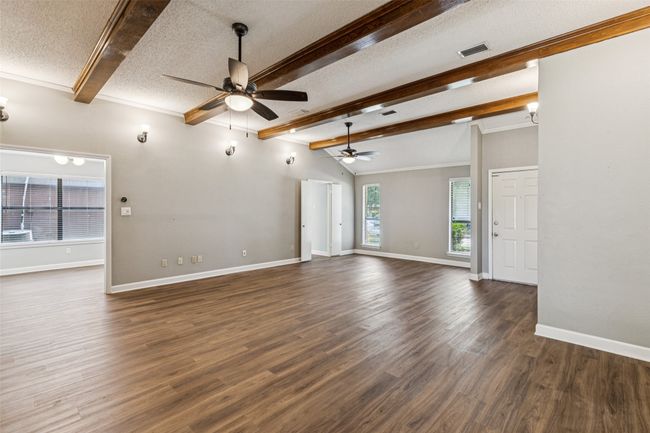 2613 Winterlake Dr, House other with 3 bedrooms, 2 bathrooms and null parking in Carrollton TX | Image 6