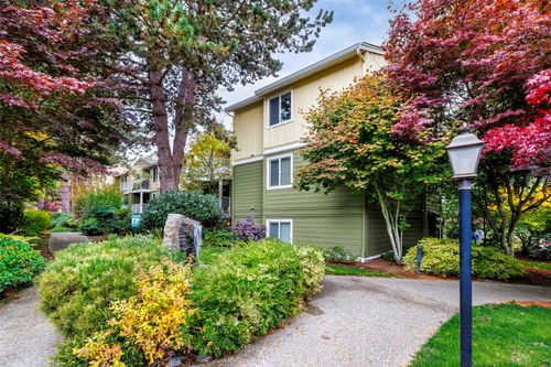 4103-300 N 130th Street, Seattle, WA, 98133 | Card Image