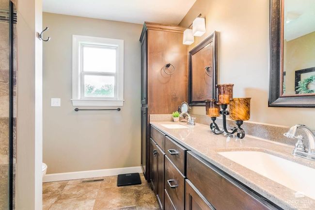5630 Edgewater Rd, House other with 3 bedrooms, 2 bathrooms and null parking in Wamego KS | Image 11