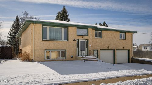 503 6th Street Nw, Mandan, ND, 58554 | Card Image