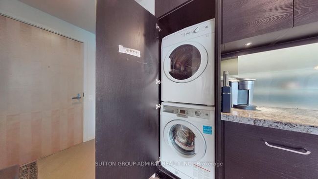 2912 - 45 Charles St E, Condo with 2 bedrooms, 2 bathrooms and 1 parking in Toronto ON | Image 37