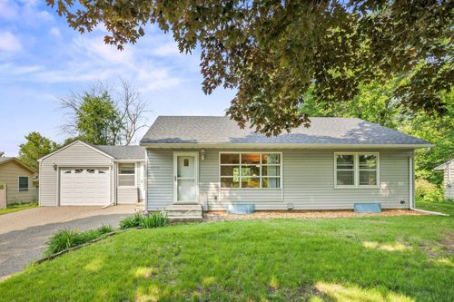 4932 Acorn Ridge Rd, Minnetonka, MN, 55345-3104 | Card Image
