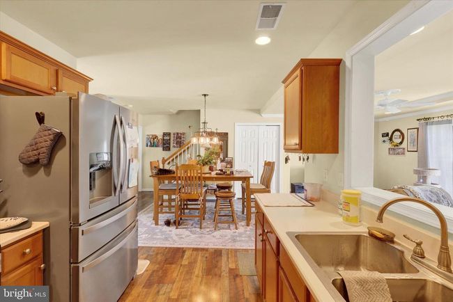 8 Cardinal Dr, Townhouse with 3 bedrooms, 2 bathrooms and null parking in LIVERPOOL PA | Image 4