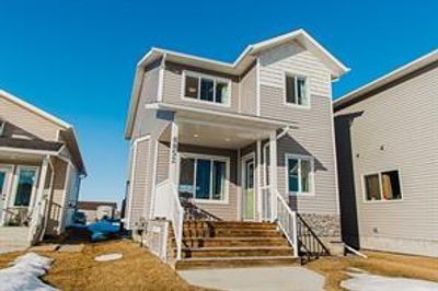 8852 96 Ave, House detached with 3 bedrooms, 2 bathrooms and 2 parking in Grande Prairie AB | Image 1