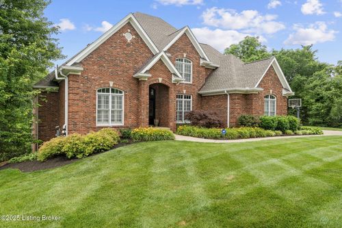 1701 Sylvan Cir, Goshen, KY, 40026-8411 | Card Image