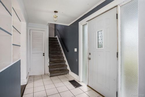 17 20th St N, Battle Creek, MI, 49015-1701 | Card Image