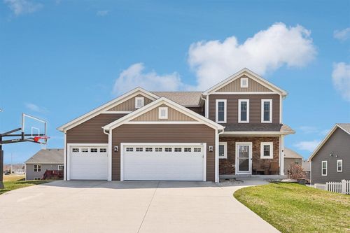 526 Spur Road, Slinger, WI, 53086 | Card Image