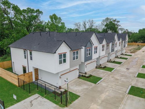 1852 W Tidwell Rd, Houston, TX, 77091-5400 | Card Image