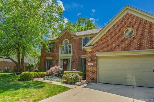 1964 Bloomfield Oaks Dr, West Bloomfield, MI, 48324-1294 | Card Image