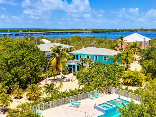 1632 Bogie Dr, Big Pine Key, FL, 33043-5015 | Card Image