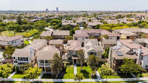 674 Nile River Dr, Oxnard, CA, 93036-5358 | Card Image