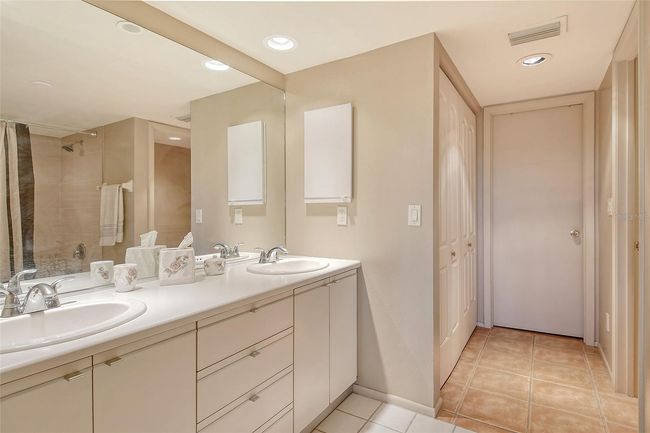 APT-310 - 835 S Osprey Ave, Condo with 2 bedrooms, 2 bathrooms and null parking in SARASOTA FL | Image 29