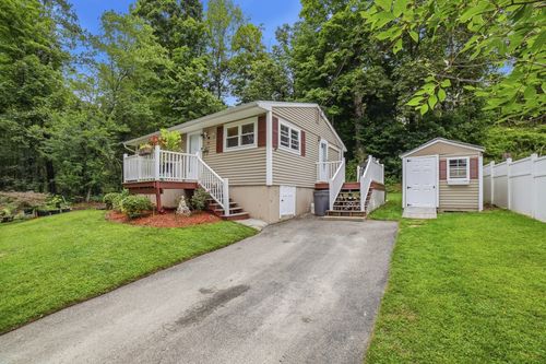48 Sorrento St, Worcester, MA, 01602-1243 | Card Image