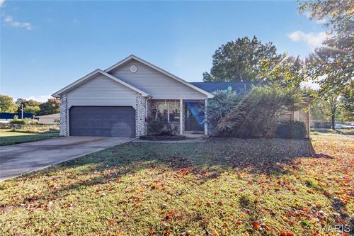 1540 Dara Dr, Lebanon, MO, 65536-4612 | Card Image