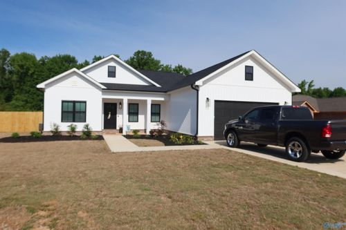 11187 Percy Dr, Tanner, AL, 35671 | Card Image