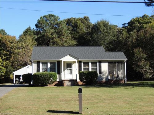 701 E Lexington Rd, Mocksville, NC, 27028-2623 | Card Image