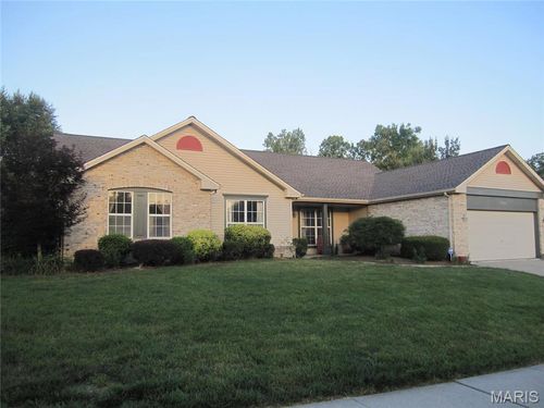 1014 Hawthorne Pl, O Fallon, IL, 62269-3716 | Card Image
