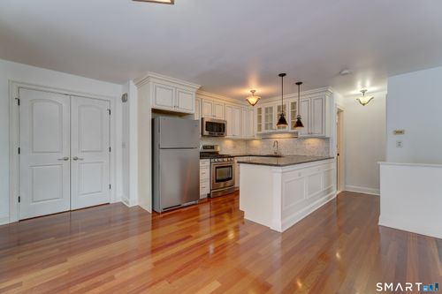 unit-152-675 Townsend Ave, New Haven, CT, 06512-3179 | Card Image